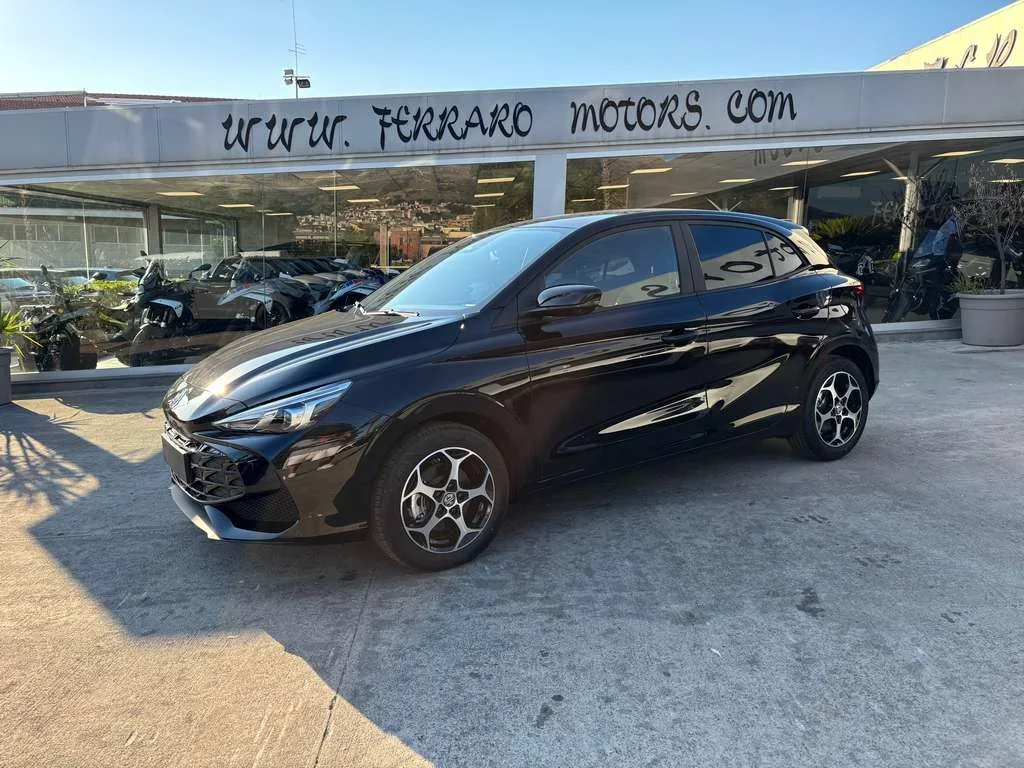 MG 3 HYBRID LUXURY NERO