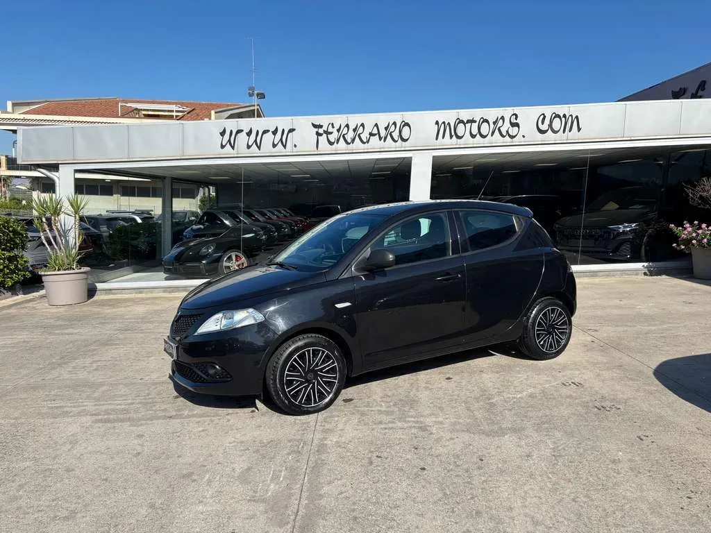 LANCIA YPSILON 1.2 B/GPL NERO