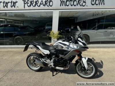 BMW MOTORRAD F900XR WHITE