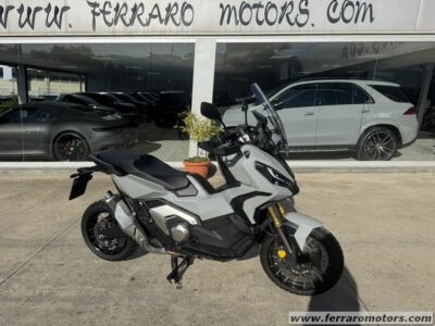 HONDA X-ADV 750 ABS DCT